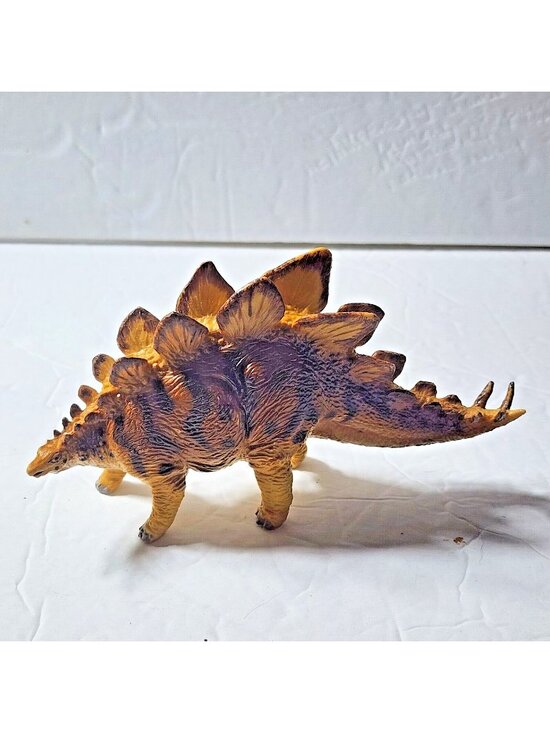 Safari Other - Safari Ltd Carnegie Stegosaurus Dinosaur Figure Rubber Vintage 1988 5 Meters 6"‎